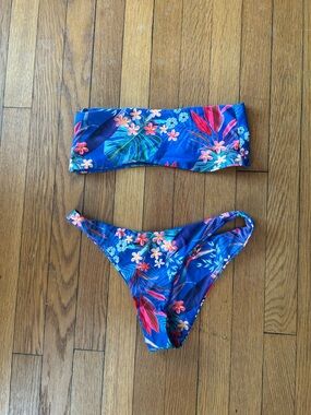 Zaful Hawaiian Floral Bandeau Bikini Set